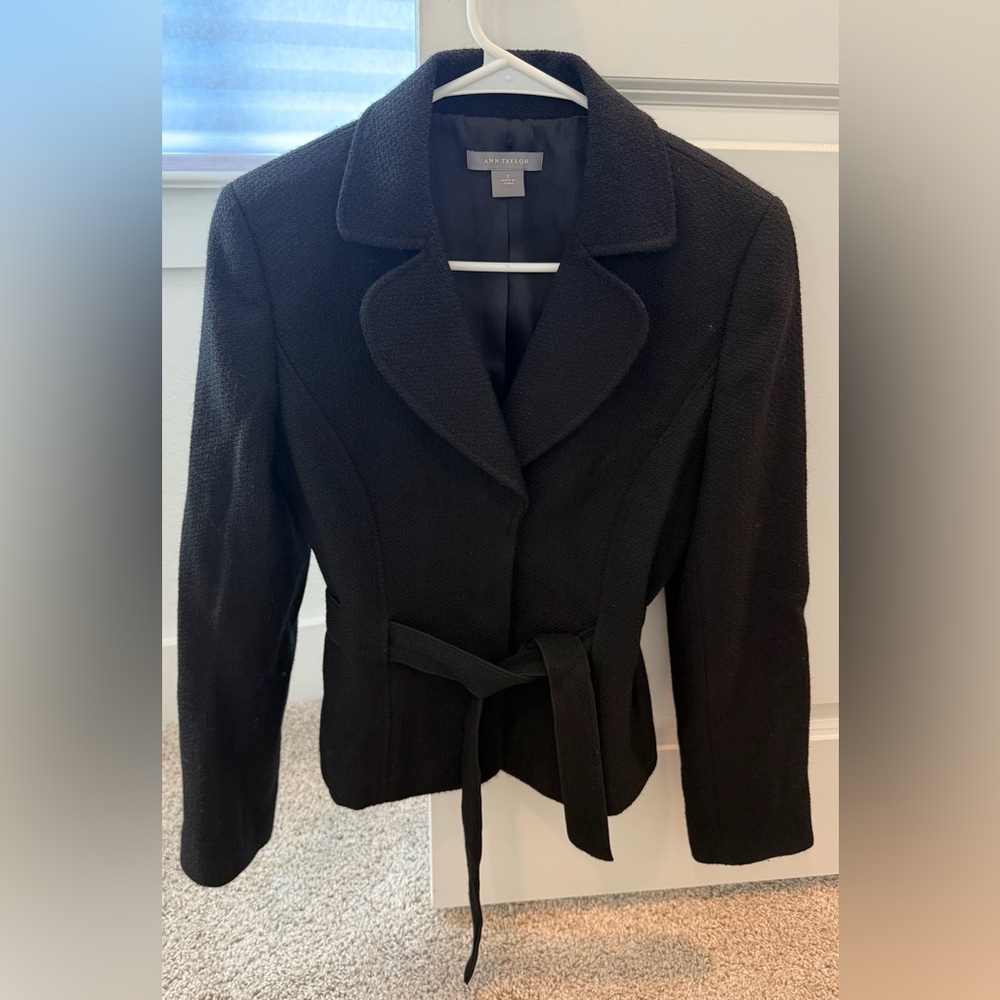 Ann Taylor Black Wool Tie Front Blazer Size 2